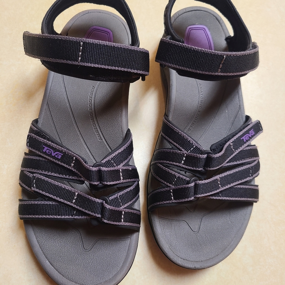 Women's Teva Terra Sandals - Size 8